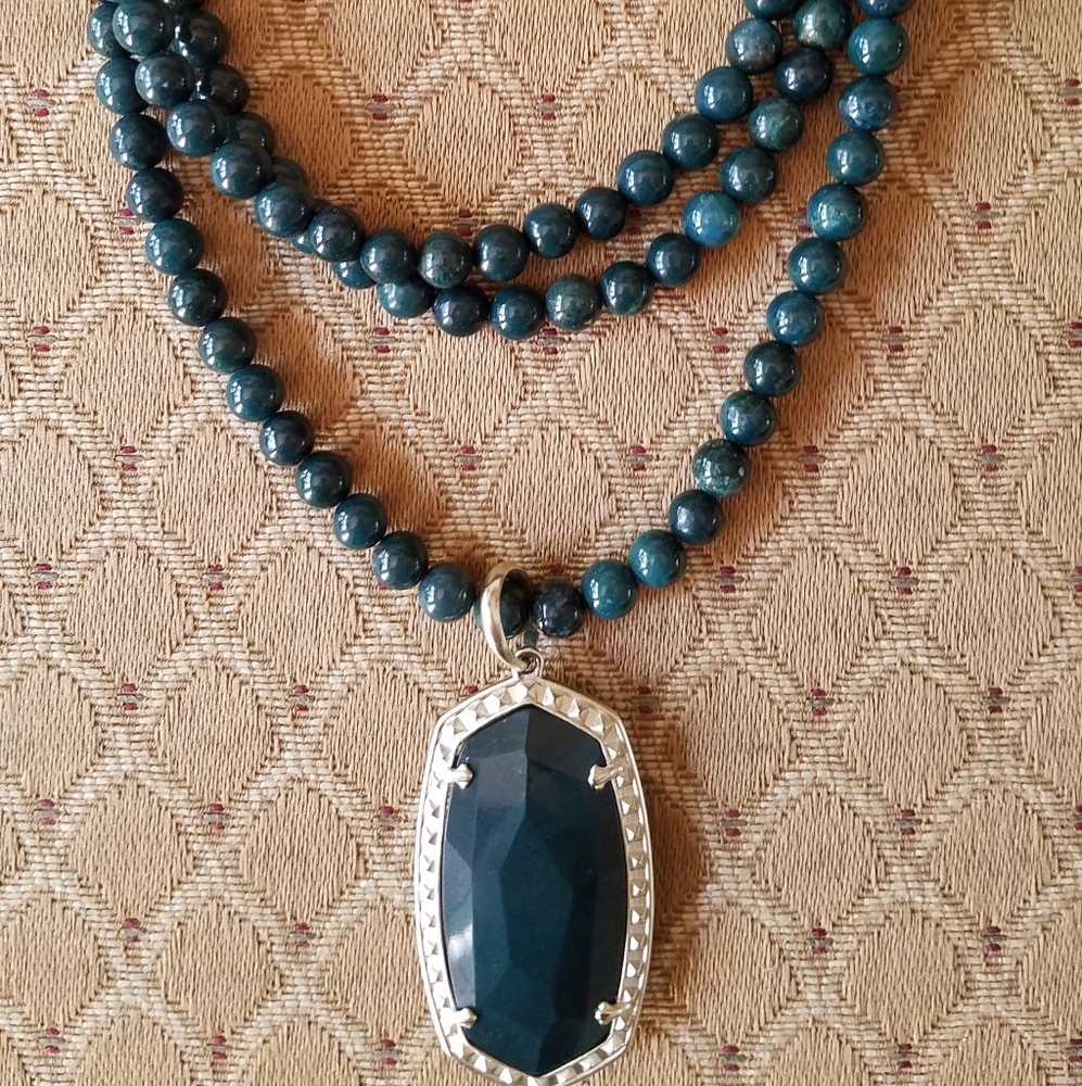 Kendra Scott Marlowe Necklace.